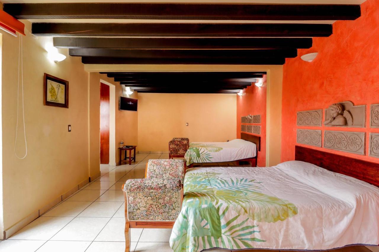 Hotel La Siesta Del Fauno Morelia Eksteriør bilde