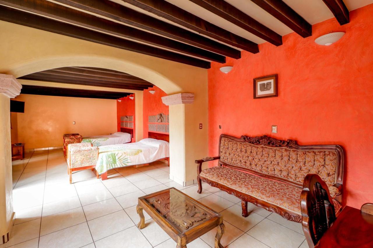 Hotel La Siesta Del Fauno Morelia Eksteriør bilde